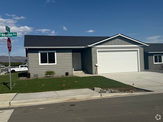 Building Photo - New Construction 3 bed, 2 bath! Rental