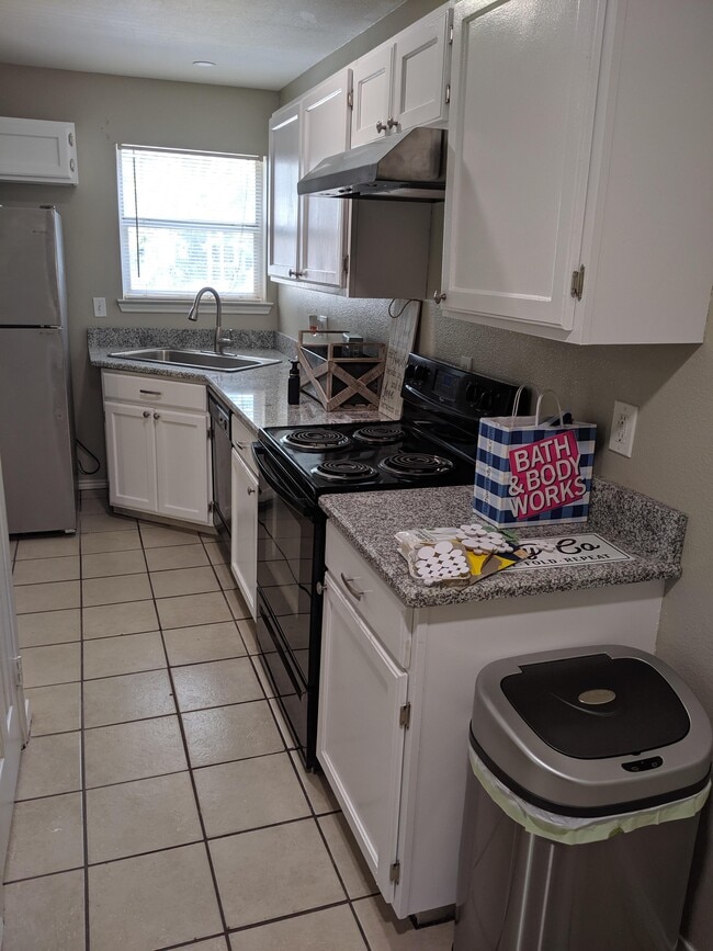 540 Waco St Unit 540B