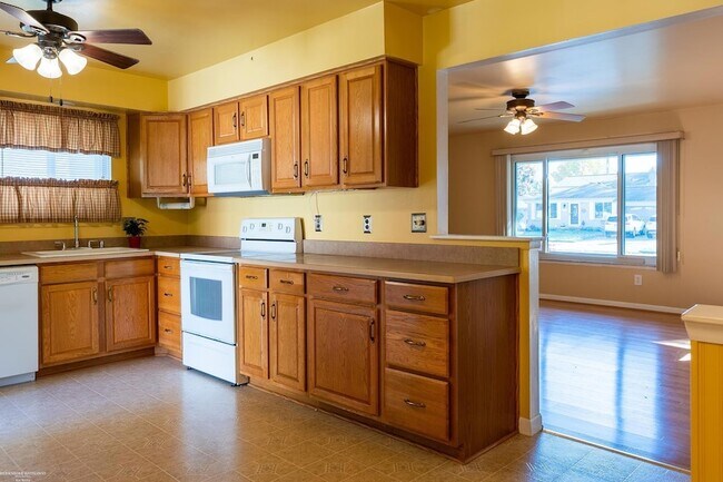 Photo - 14323 Mary Grove Dr