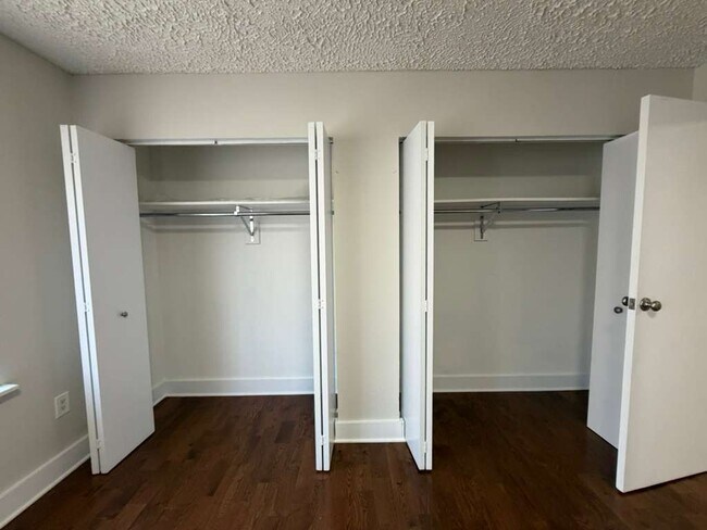 2680 JFK Blvd 24 - 2690 John F Kennedy Blvd Unit 24