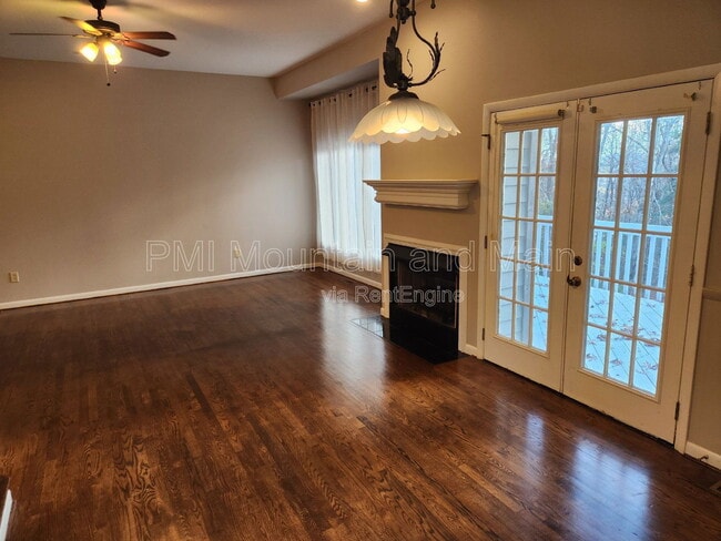 Photo - 4000 Laurel Park Hwy