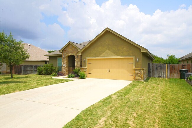 Photo - Beautiful Selma Living. Realtor Commission: $500