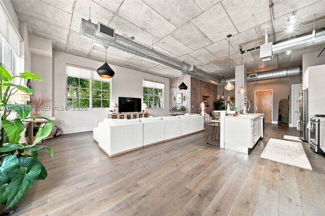 Photo - 410 NW 1st Ave Unit 202