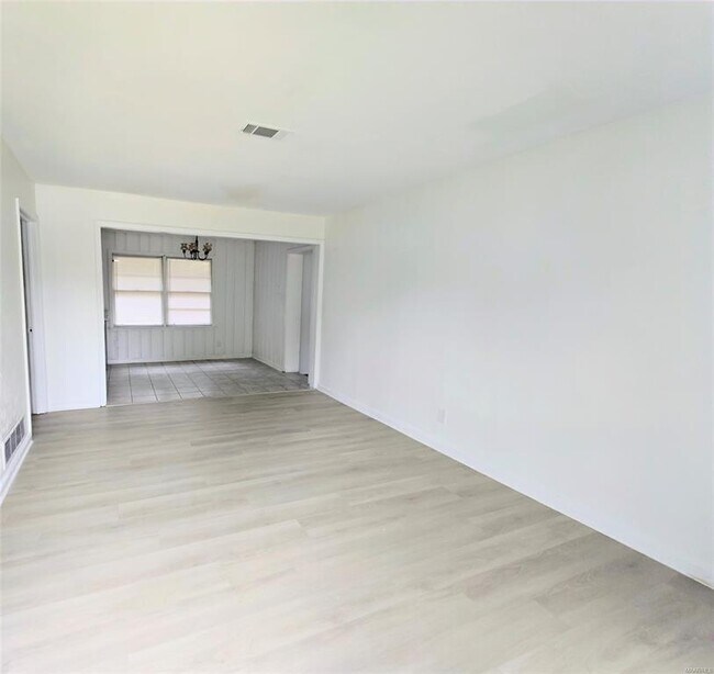 Photo - 204 W Park Ave