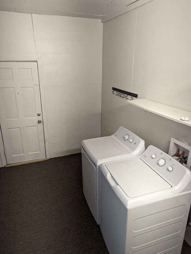 Photo - Hopson Unit 527