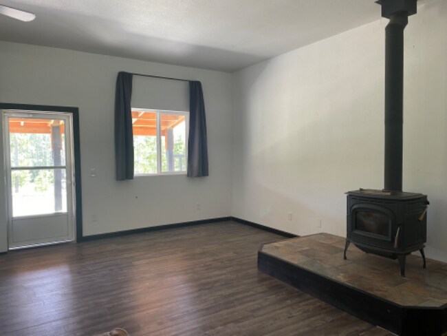 Photo - 4025C Gardenspot Rd