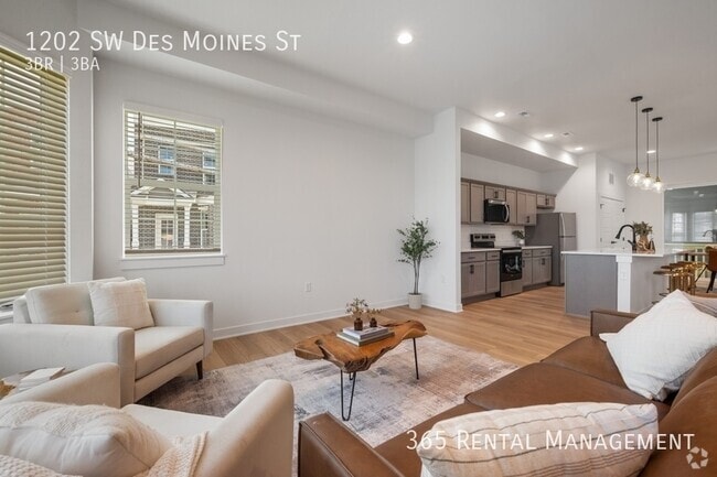 Building Photo - 1202 SW Des Moines St Rental