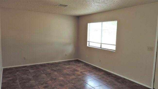 Photo - 3 bedroom 2 bath duplex