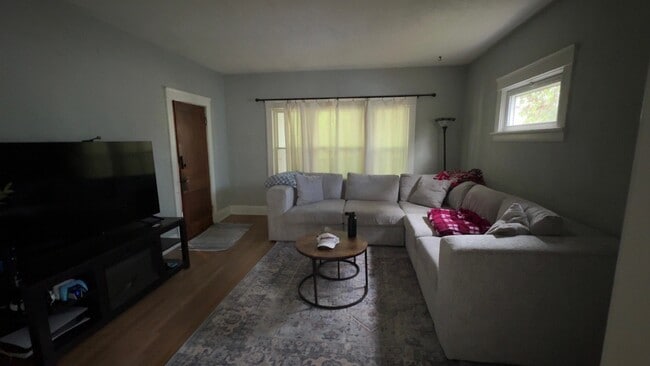 Photo - 1355 Beach Ave