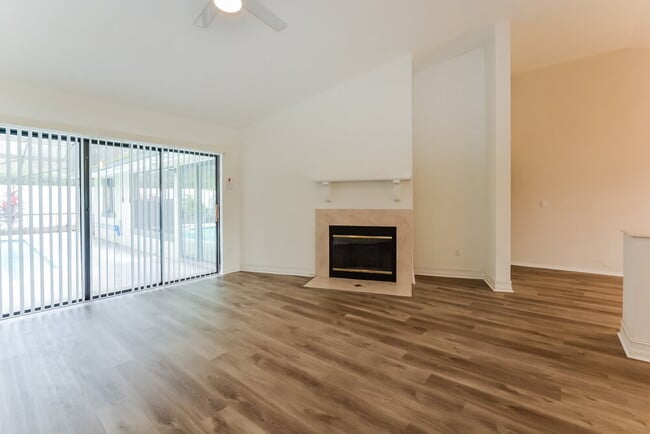 Photo - 748 Tomlinson Terrace