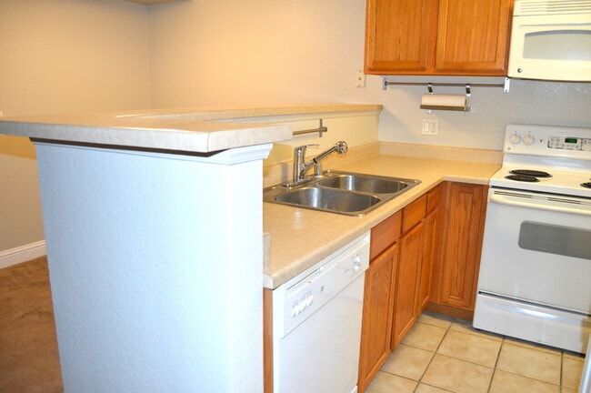 Photo - MOVE IN READY!! 1 Bedroom 1 Bath in Villa Borgata