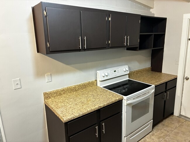 Photo - 6407 Terry Parker Dr N