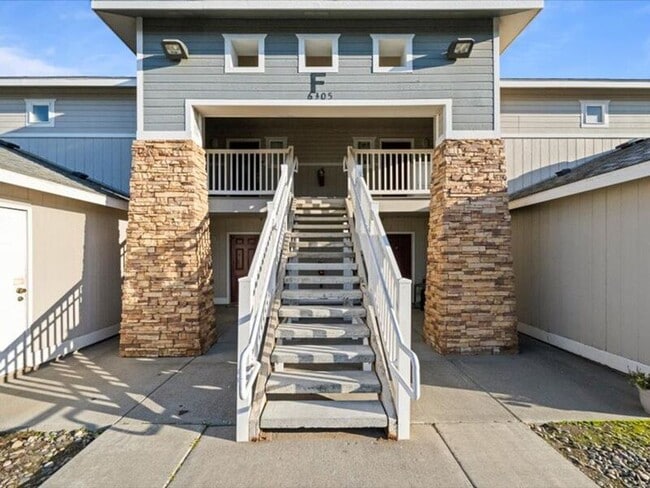 Building Photo - 6305F Chapel Hill Blvd Unit F202