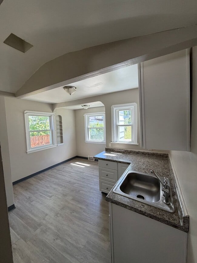Photo - 4 bedroom single family home in Garfield Hts