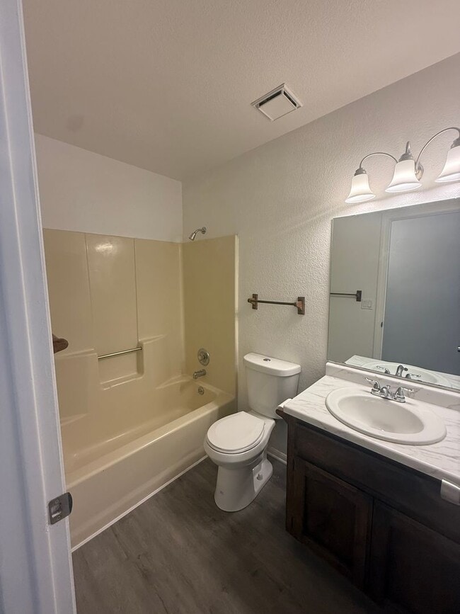 Photo - 3 Bedroom 2 Bathroom Home