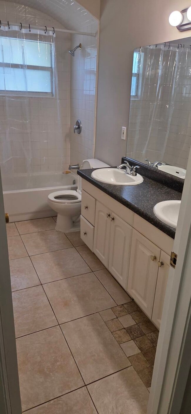 Photo - 3210 Chariot Pl