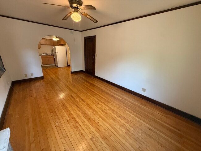 Photo - 2104 University Ave