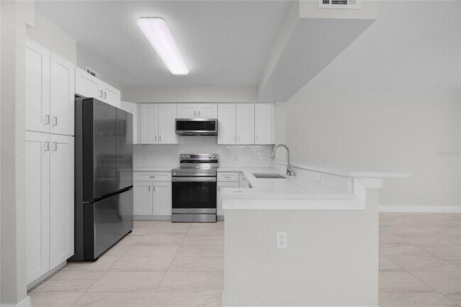 Photo - 13929 Fairway Island Dr Unit 818