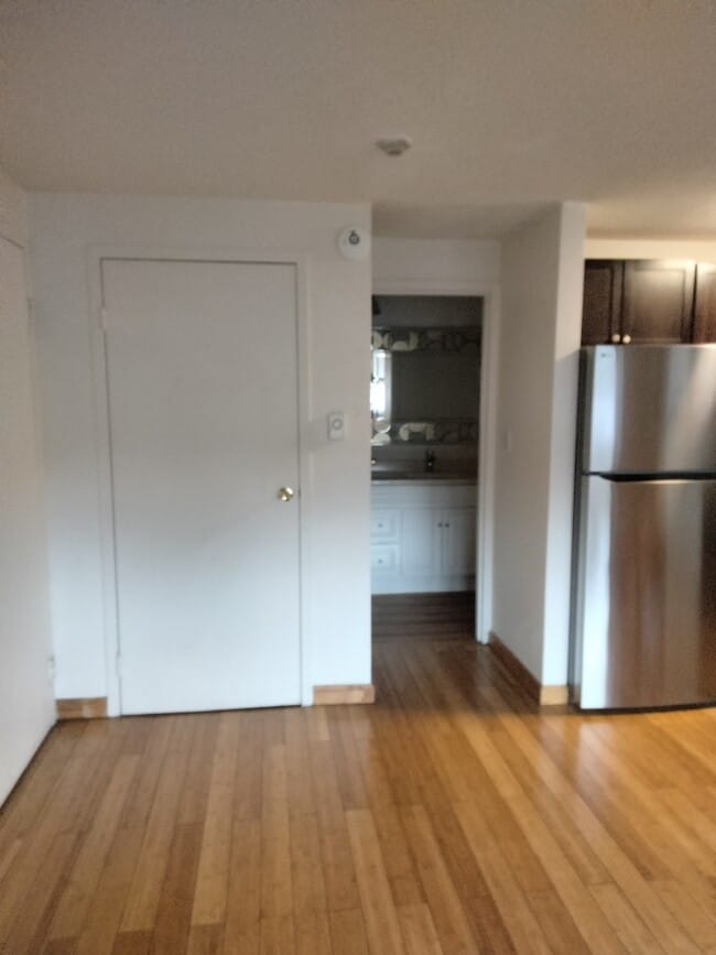 Photo - 340 Main St Unit 5