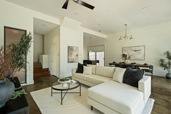 Photo - 2017 Kinney Ave Unidad B