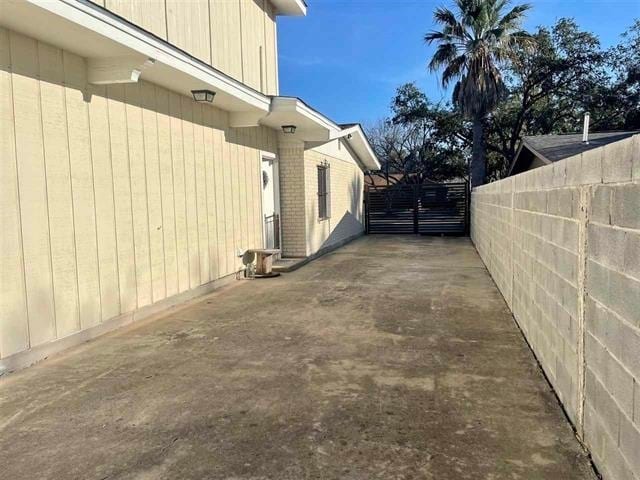 406 Longshadow Rd Unidad Back of the House Upstairs