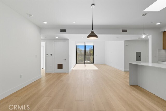 Photo - 12078 Guerin St Unidad 103