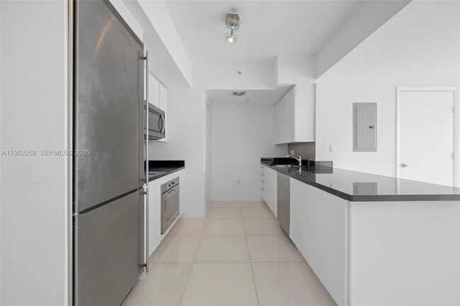 Photo - 92 SW 3rd St