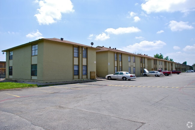 Carpenters Cove Apartments - Carpenters Cove Apartments