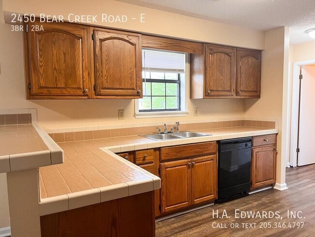 Photo - 2450 Bear Creek Rd E