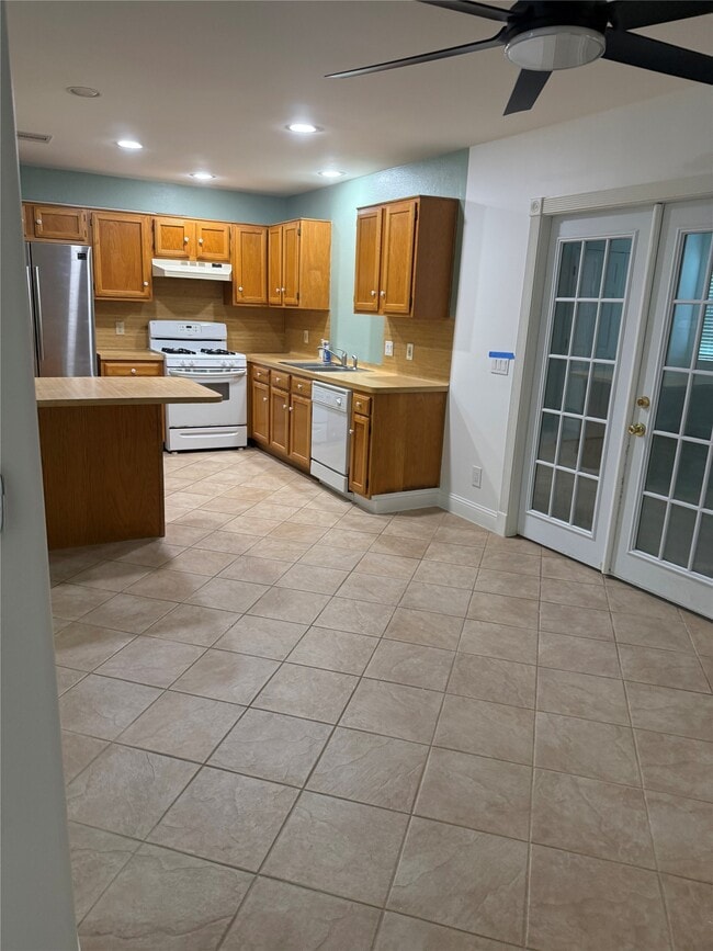 Photo - 3207 E Heatherock Cir
