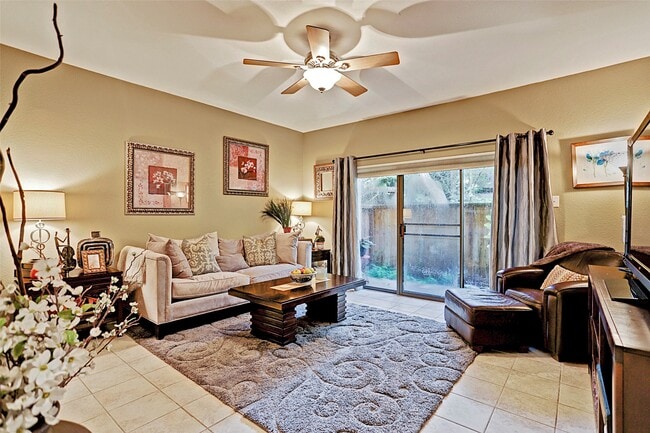 Photo - 11711 Memorial Dr Unit 289