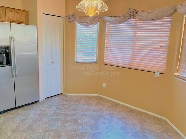 Photo - 35512 N Danish Red Trail