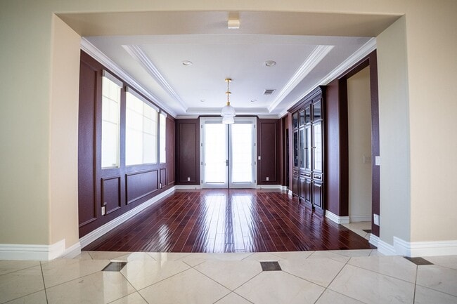 Photo - Exceptional estate Located In the highly desirable College Park Community.