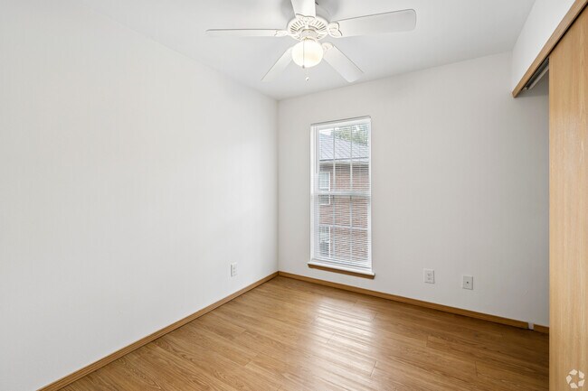 Robinson Park Apartments