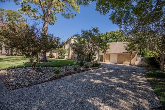 Photo - 1627 Fall Valley Dr