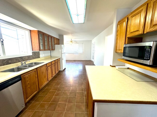 Photo - 2737 Budd Rd