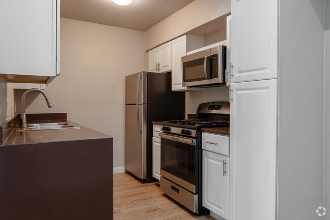 Building Photo - APEX Modern Living Rental