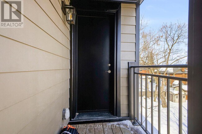 Photo - 7 Gwynne Ave