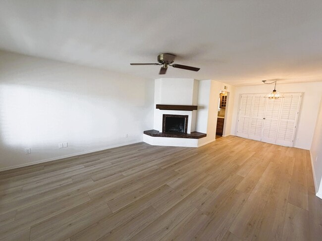 Photo - 2 bed with sunroom/bonus room 2 bath home!