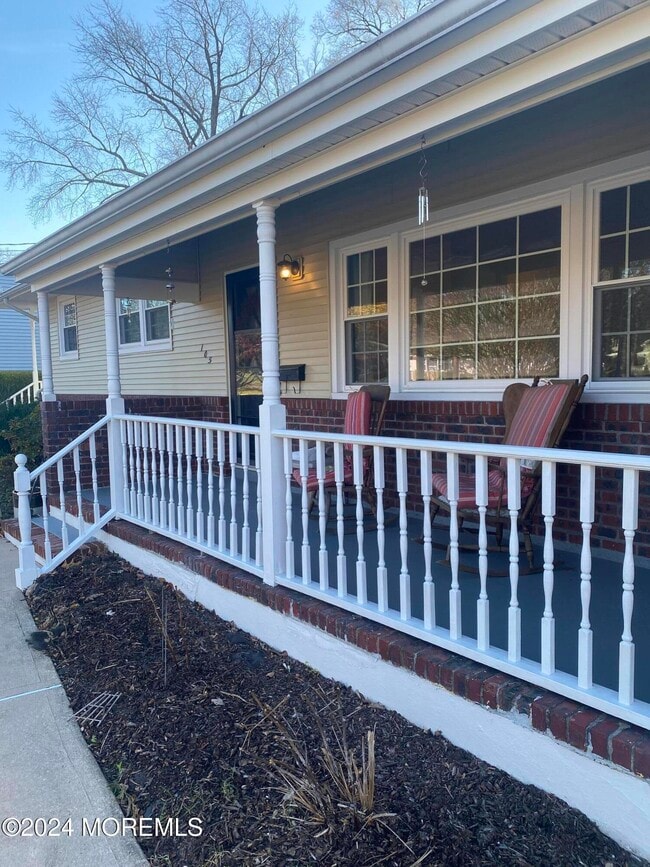 Photo - 105 Suburban Dr