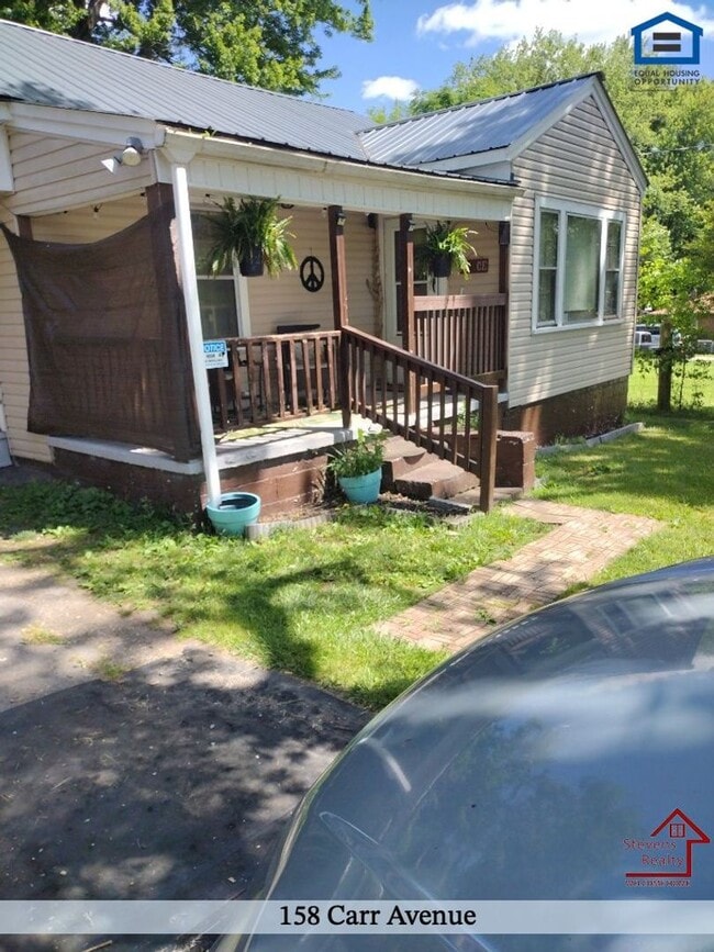 Photo - 158 Carr Ave
