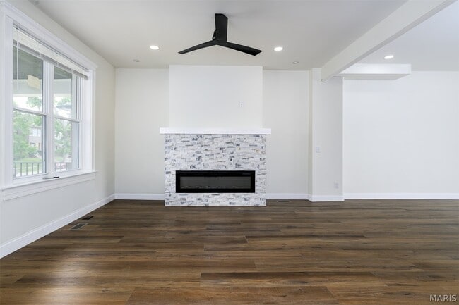 Photo - 5750 Waterman Blvd
