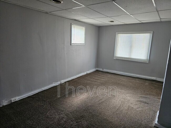 Photo - 107 Titus Ave