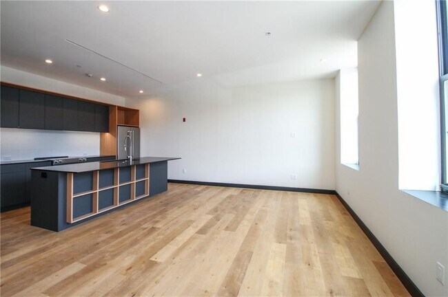 Photo - 33 Russell St