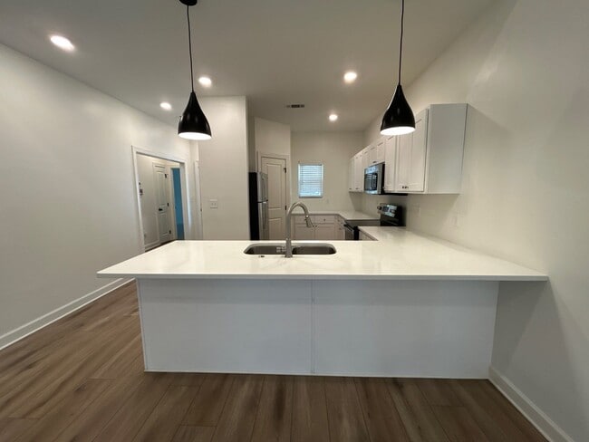 Photo - 244 Linden St