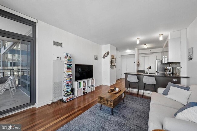 Photo - 2101 Market St Unit 2308