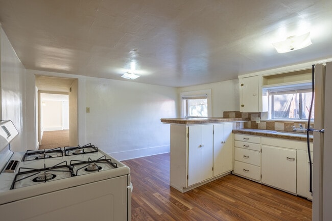 Photo - 812 W 1st St Condo Unit 2