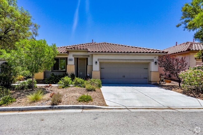 Building Photo - South Summerlin Single Story Pool And Spa ... Rental