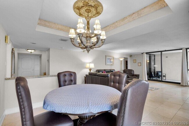 Building Photo - 5380 N Ocean Dr Unit 5B