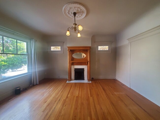 Photo - 1126 Masonic Ave